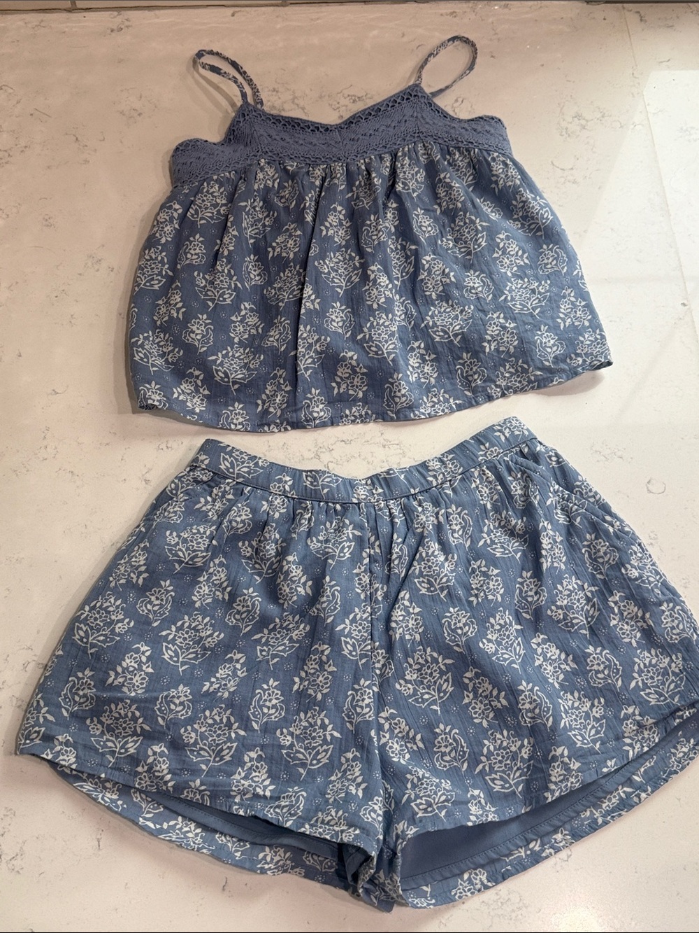 abercrombie kids Blue Floral Cropped Tank & High-Waist Shorts Set